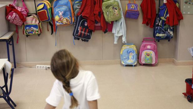 El PSOE acusa al Gobierno andaluz de «maltratar la educación pública»