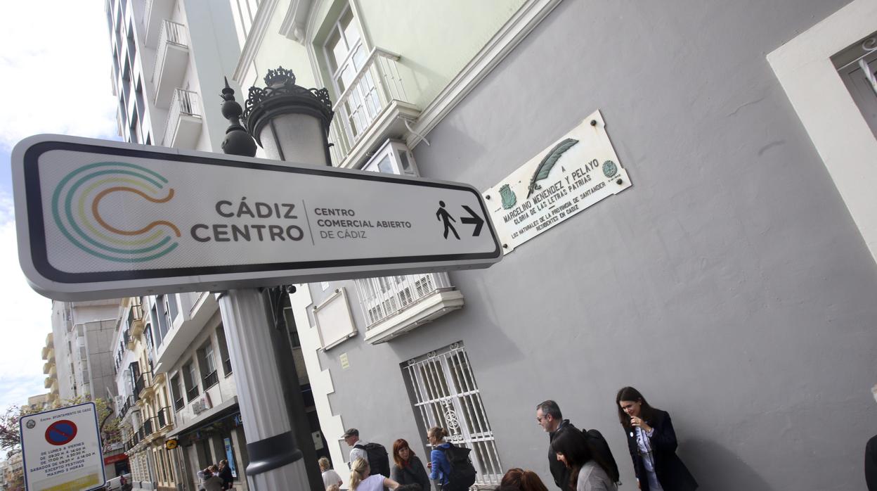 Cádiz Centro, «molesto» porque la Junta «deje a cero» su financiación