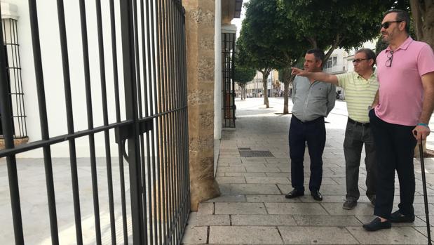 Loaiza reclama al Ayuntamiento el reurbanizado de San Juan de la Cruz