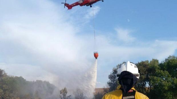 Controlado el incendio forestal de El Ronquillo tras arrasar unas 120 hectáreas