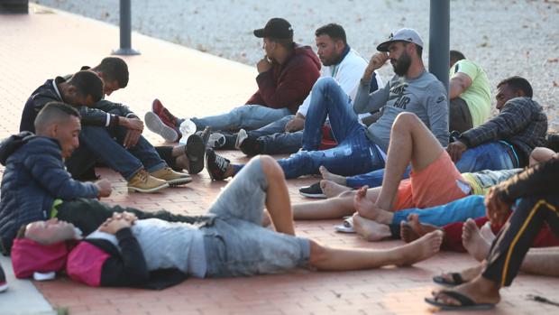 Una patera con 39 inmigrantes llega a Puerto América