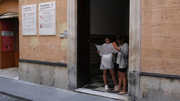 10 medidas para regular la vivienda turística en Cádiz