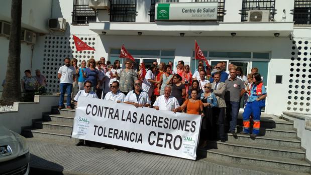 Nuevas amenazas e intento de agresión al personal sanitario en los centros de salud de Mairena y Sanlúcar