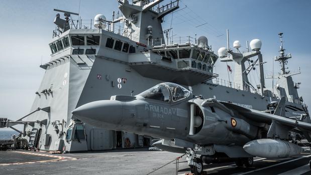 Actividad frenética en la Bahía de Cádiz por los ejercicios Dynamic Mariner de la Armada