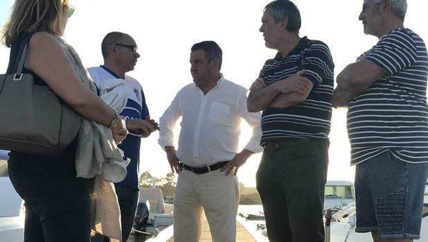 Loaiza pide al Ayuntamiento de San Fernando que frene el deterioro del Club Puente de Hierro