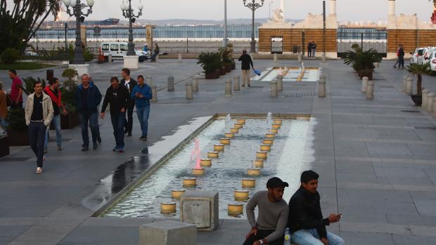 Fuerte impacto en la economía local con la obra en Cádiz del crucero 'Oasis'