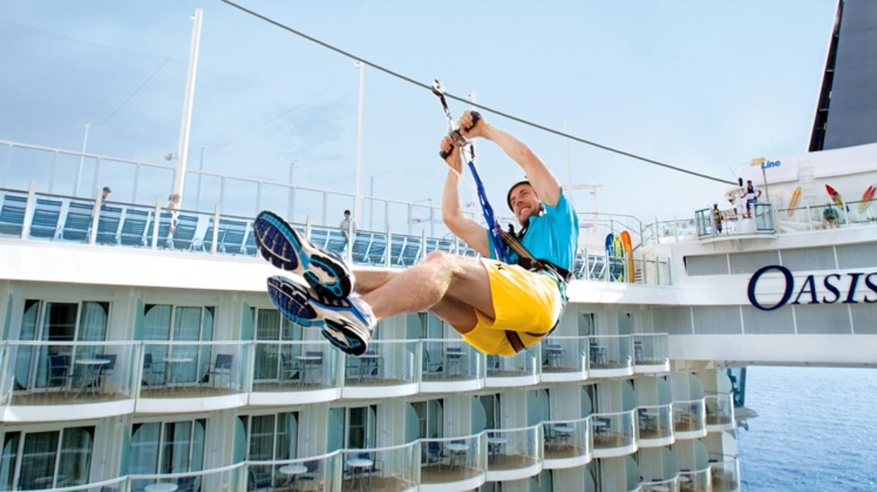 Imagen desde la cubierta de los trabajos en el crucero Oasis.