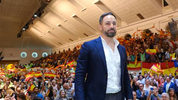 Santiago Abascal: «Al PSOE hay que mandarlo a la oposición»