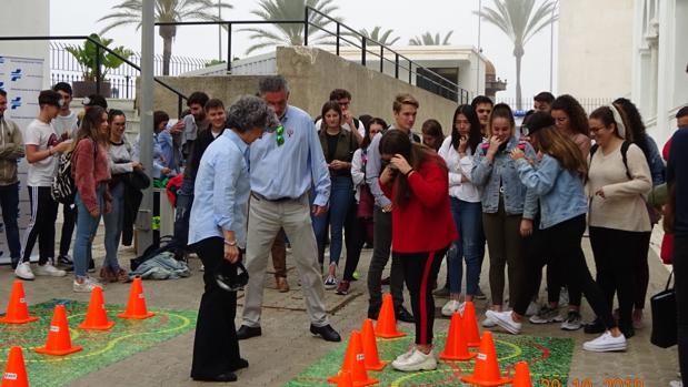 Cero alcohol y drogas al volante, la 'asignatura' de los universitarios gaditanos