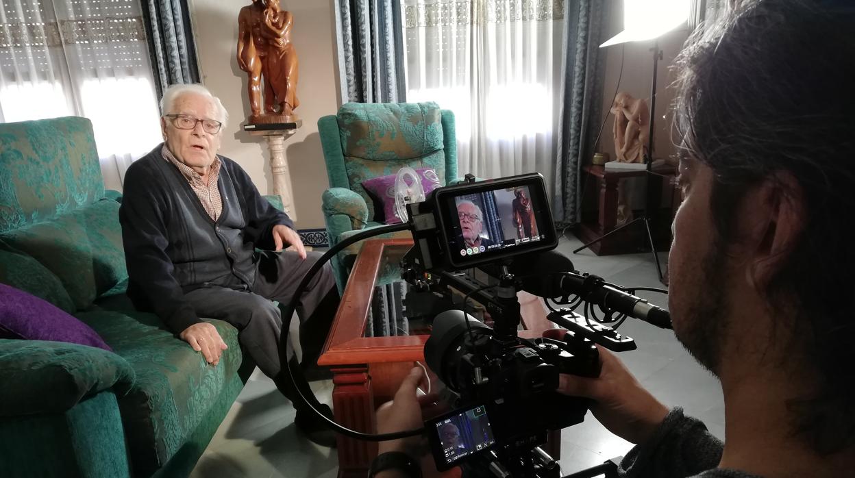 Antonio Gavira durante el rodaje del documental que dirige su sobrino Ángel Manuel García Gavira