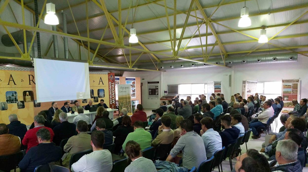 Más de 120 agricultores han participado en las jornadas, que eran de carácter gratuito