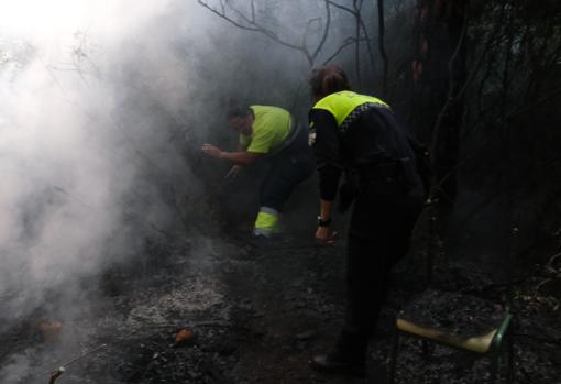 Incendio el Parque Natural de Las Canteras en Puerto Real