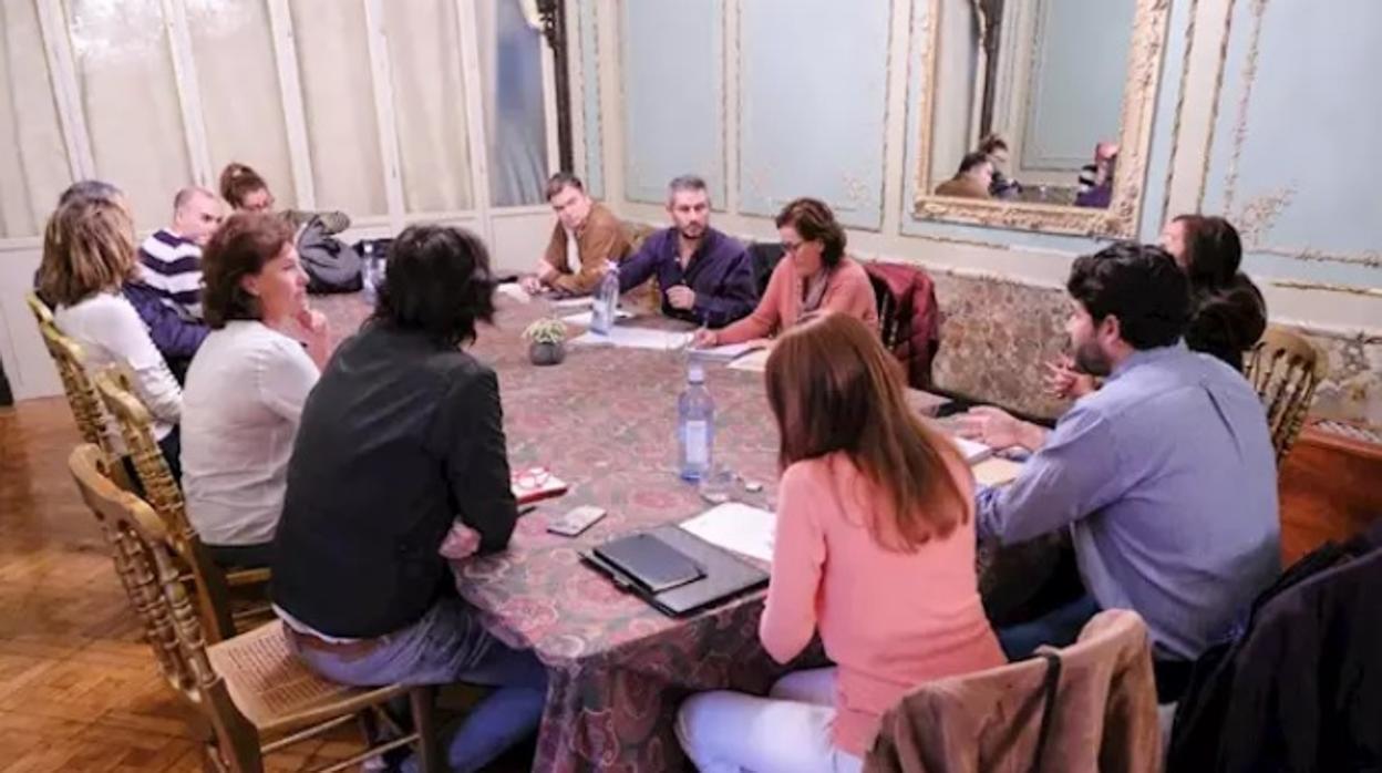 Reunión de Zona Franca y Ayuntamiento de Cádiz con empresarios del Casino Gaditano