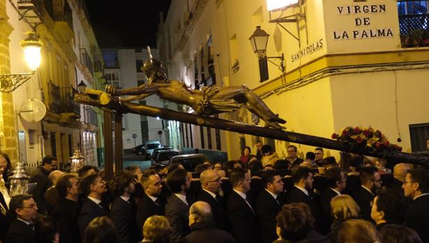 Vía Crucis del Señor de la Viña por las calles de Cádiz