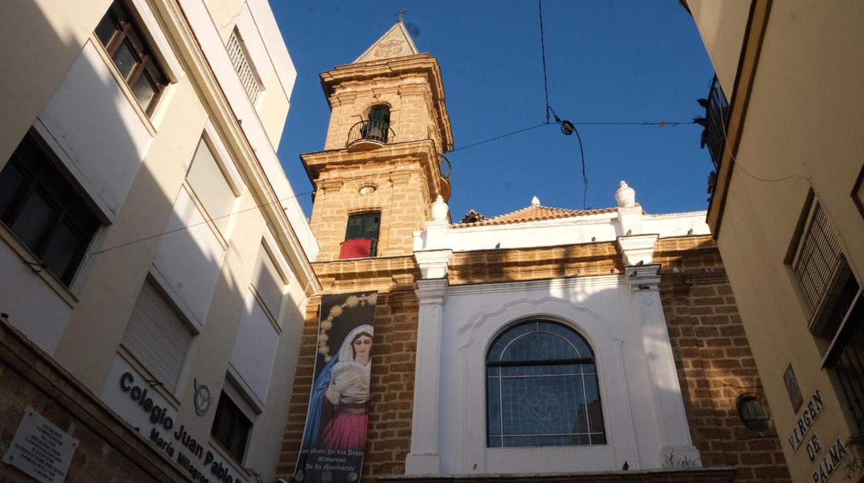 La iglesia de la Palma es el centro de las misiones .