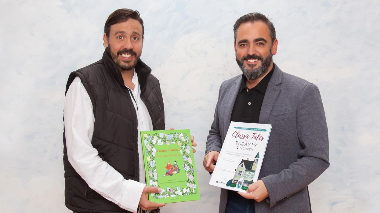 Kike de los Reyes y Manuel Calvente, autores de «Cuentos clásicos para niñas y niños de hoy»