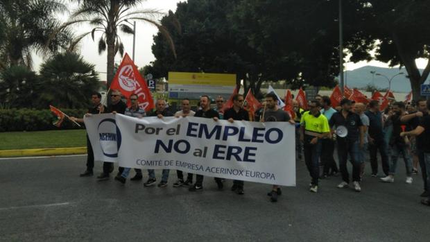 Desconvocada la huelga de los trabajadores de Acerinox en Los Barrios tras alcanzar un acuerdo