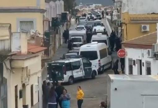 Tres clanes instalan en Burguillos un súper de la droga