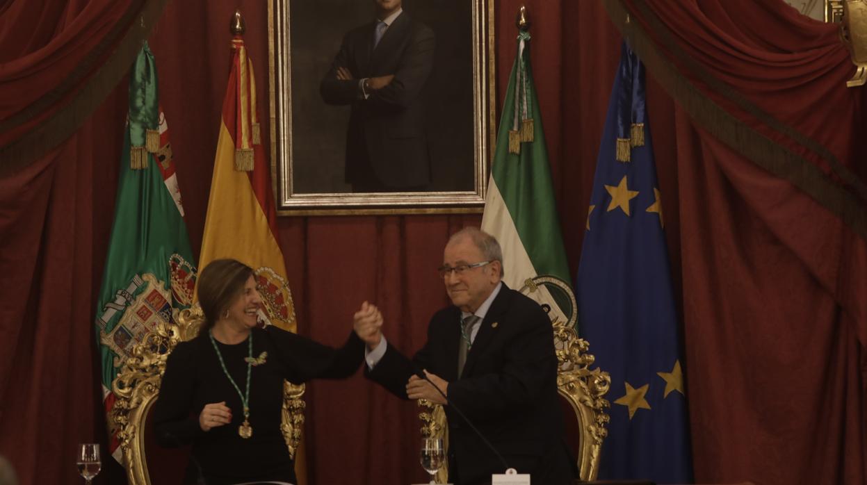 Irene García y Gervasio Hernández durante el acto de este miércoles en Diputación