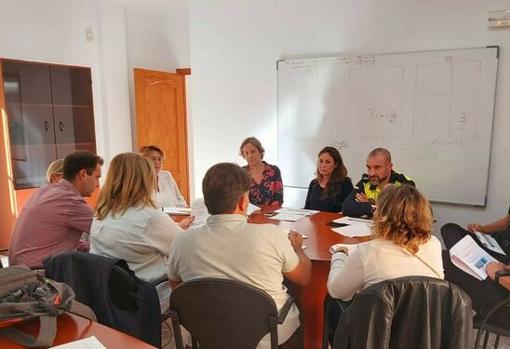 Reunión del Servicio de Atención a Familias, que cuenta con representantes de diversos colectivos.