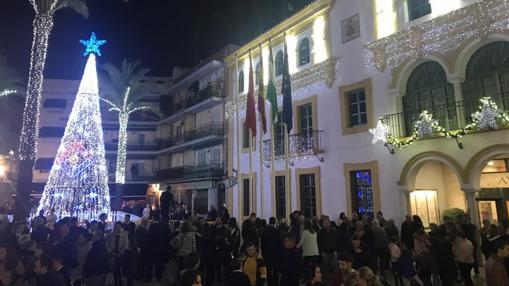 Iluminación navideña en la Plaza de la Constitución de Dos Hermanas