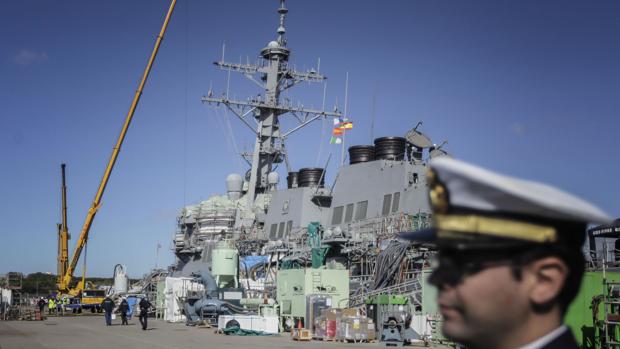 La US-Navy visitó el astillero de Cádiz ante un posible aumento de su flota en Rota