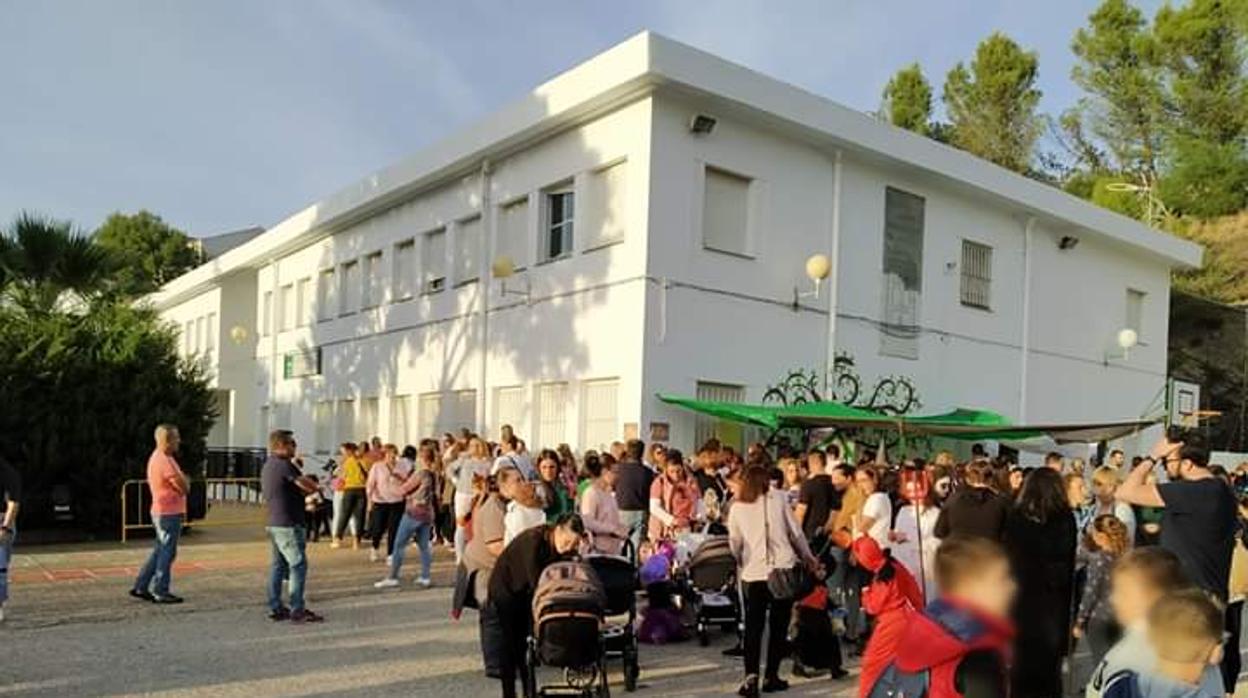 Padres de un colegio de Medina Sidonia buscan financiación para climatizar las aulas