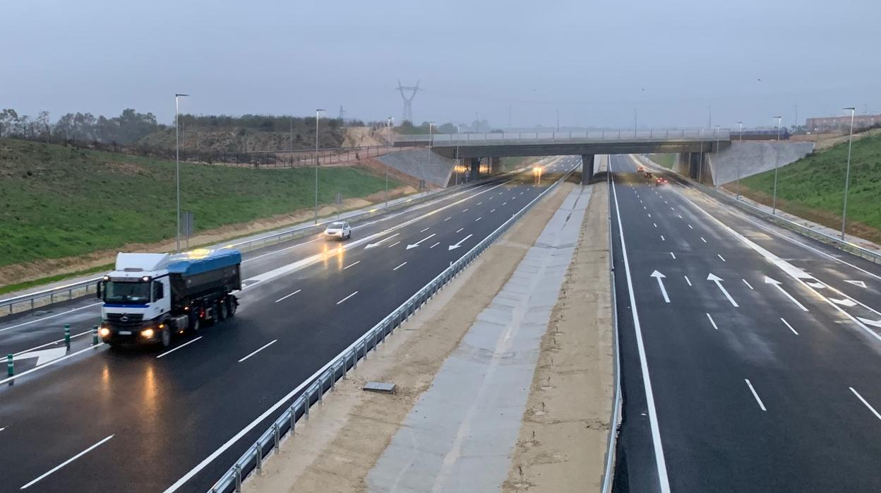 El nuevo tramo de la SE-40 que une Dos Hermanas con Alcalá de Guadaíra, inaugurado el pasado 19 de diciembre