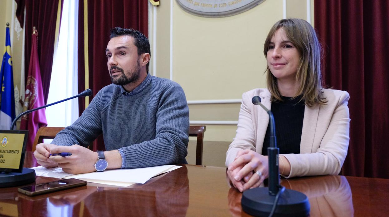 Martín Vila y Ana Montalbán, en la presentación del VII Congreso Ciudades que Caminan.