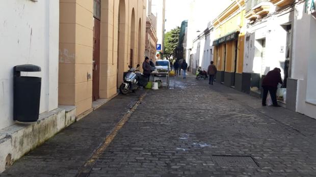 Comerciantes y vecinos exigen soluciones ante las obras de dinamización del Mercado Central de San Fernando