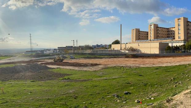 Comienza la construcción del aparcamiento anexo al hospital comarcal de Osuna para 300 vehículos