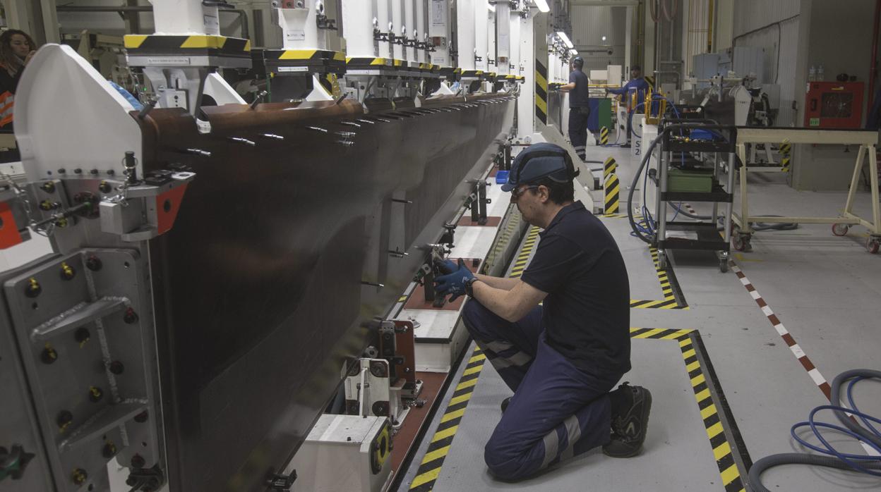 Trabajadores de la planta de Airbus en Puerto Real.