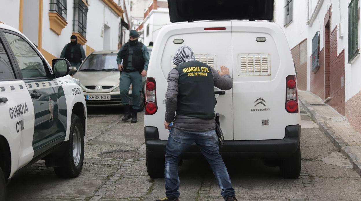 Agentes de la Guardia Civil