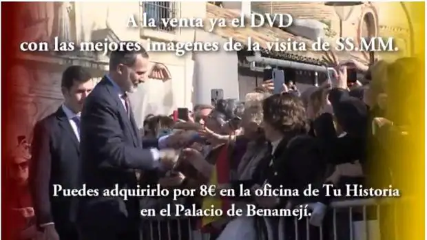 El Ayuntamiento de Écija vende un DVD de la visita de los Reyes de España por ocho euros