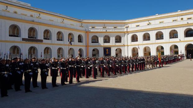 Parada Militar y Desfile para conmemorar el 483 aniversario de Infantería de Marina