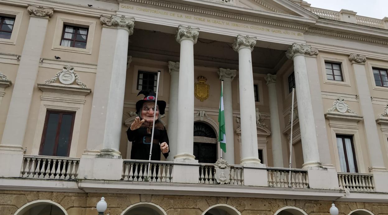 Fachada del Ayuntamiento de Cádiz este 29 de febrero a mediodía.