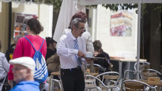 Sólo el 2,9% de los contratos que se formalizan en Cádiz son indefinidos