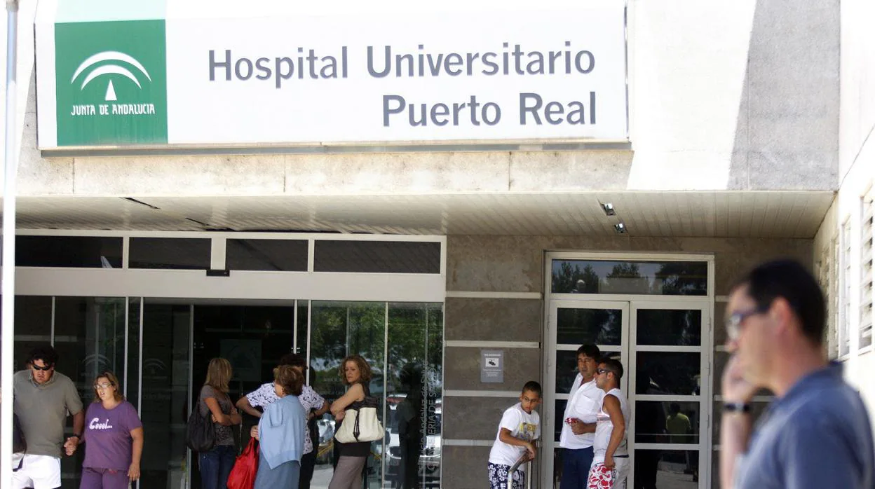 El hospital de Puerto Real, donde se analizó el primer posible caso.