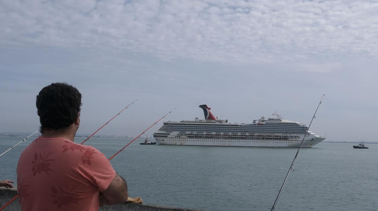 La llegada del crucero Carnival Victory este jueves a Cádiz
