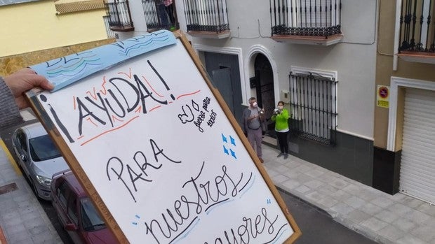 Cacerolada en Alcalá del Valle y otros pueblos de la Sierra de Cádiz para pedir soluciones al brote de coronavirus