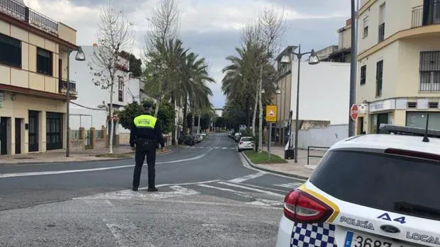 Detenido en Alcalá mientras conducía bebido, con el carné retirado, sin seguro obligatorio y la ITV caducada