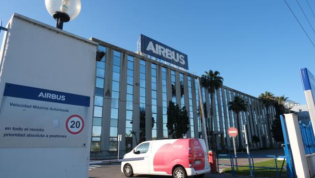 Airbus defiende la actividad aunque admite que hay empleados contagiados