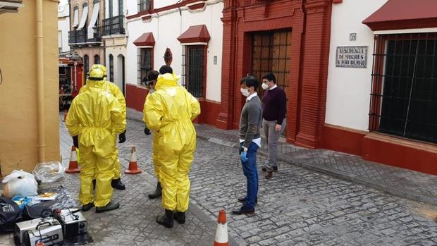 Desinfectado de nuevo un centro de mayores de El Viso al morir tres residentes contagiados por el coronavirus