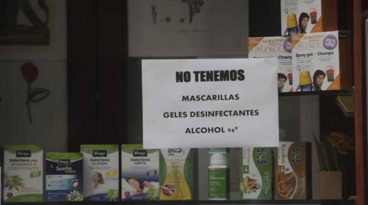 Las farmacias están desabastecidas de mascarillas.