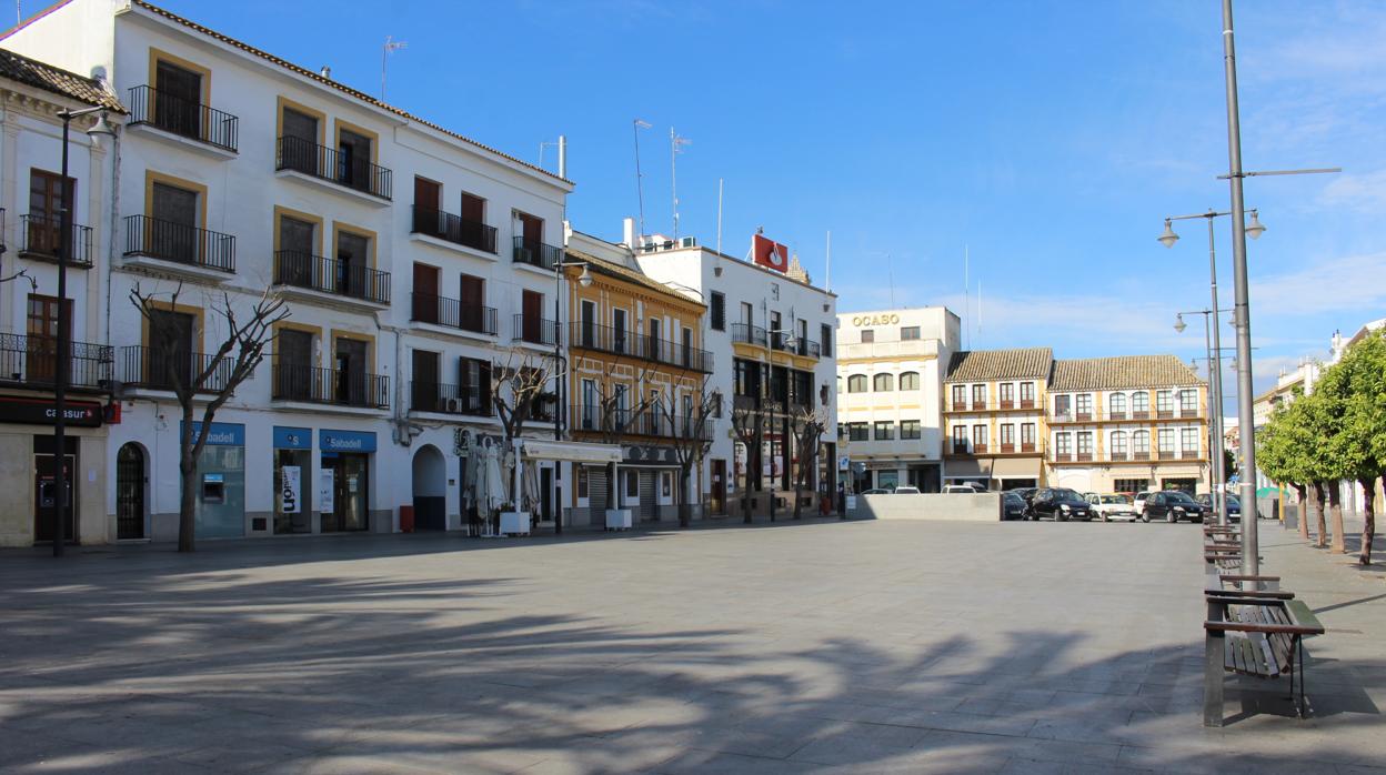 La plaza del Altozano completamente vacía por la pandemia del coronavirus Covid-19