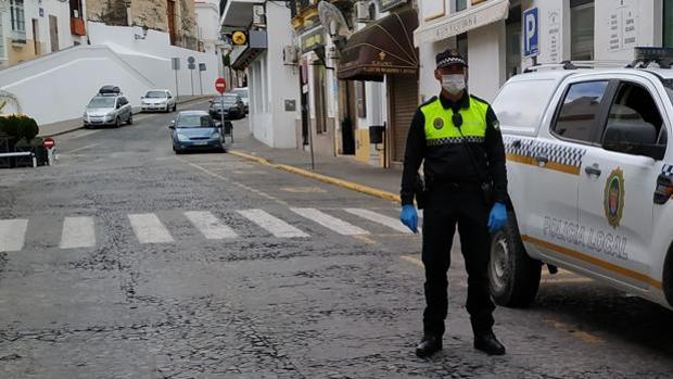 Reciben el alta hospitalaria los dos policías locales de Arcos contagiados por coronavirus