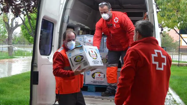 Cruz Roja ha atendido en Sevilla a más de doce mil personas durante el confinamiento por el Covid-19