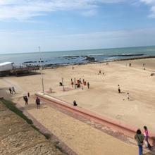 La playa Santa María a mediodía de este domingo.