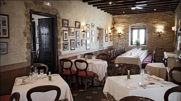 Los hosteleros gaditanos preparan su reapertura a la espera de lo que diga el Gobierno