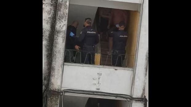 La Policía arresta a los dos hermanos implicados en la agresión a los agentes en Los Milagros